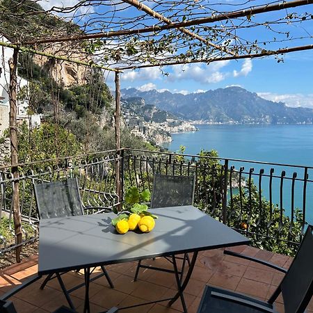 فيلا Amalfi 51 Con Vista Mare, Giardino E Terrazze كونكا دي ماريني المظهر الخارجي الصورة