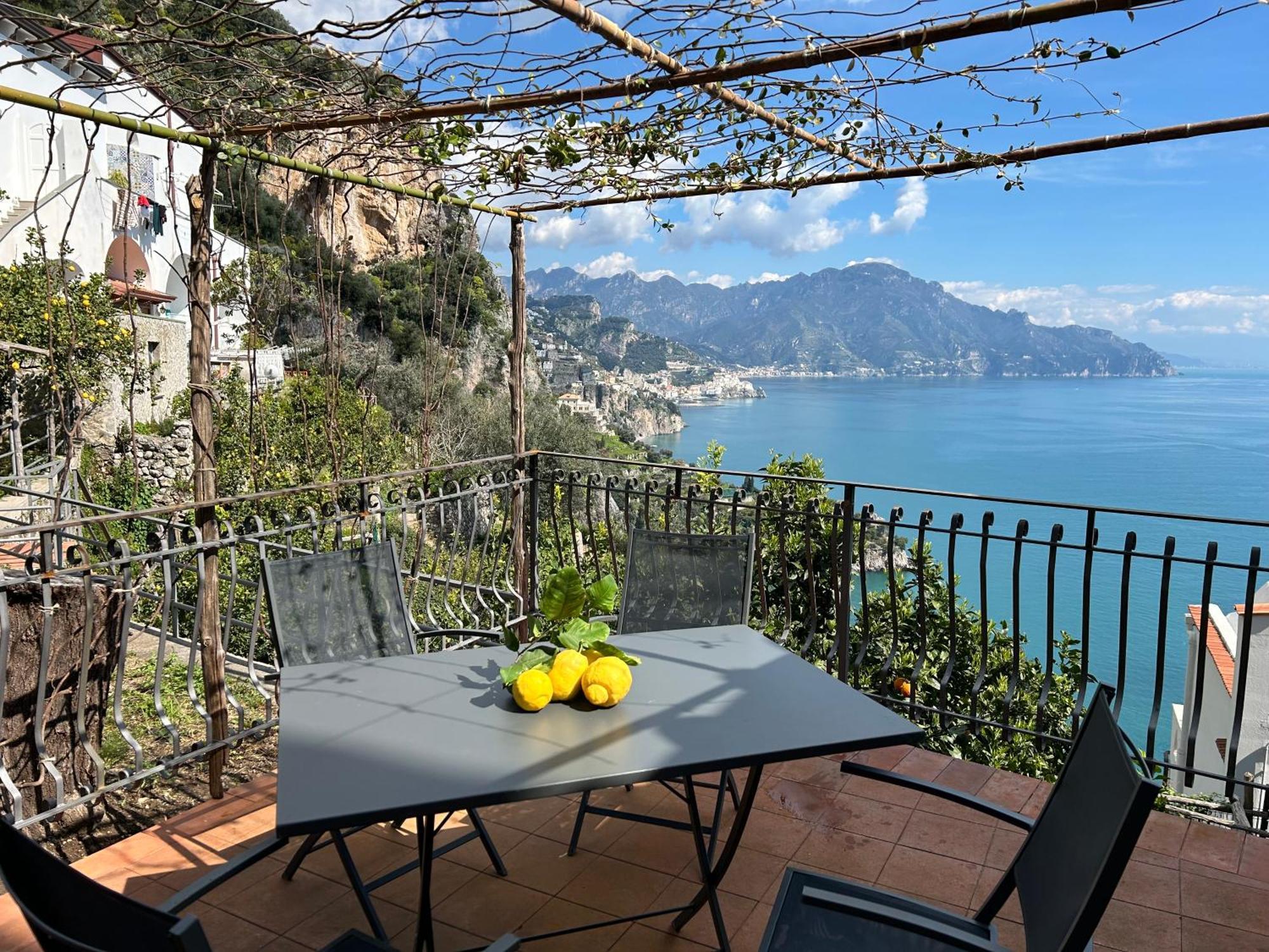 فيلا Amalfi 51 Con Vista Mare, Giardino E Terrazze كونكا دي ماريني المظهر الخارجي الصورة