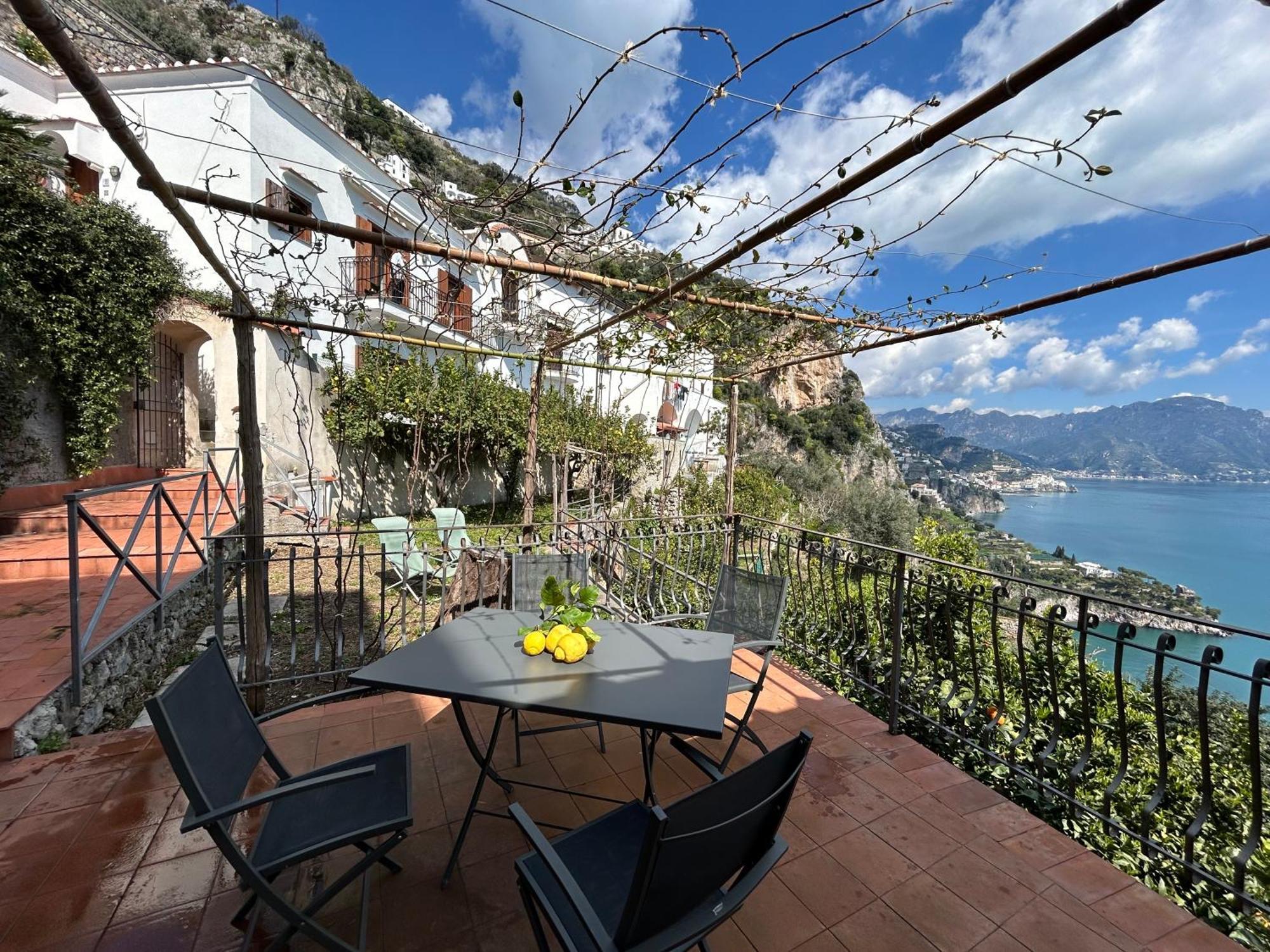 فيلا Amalfi 51 Con Vista Mare, Giardino E Terrazze كونكا دي ماريني المظهر الخارجي الصورة