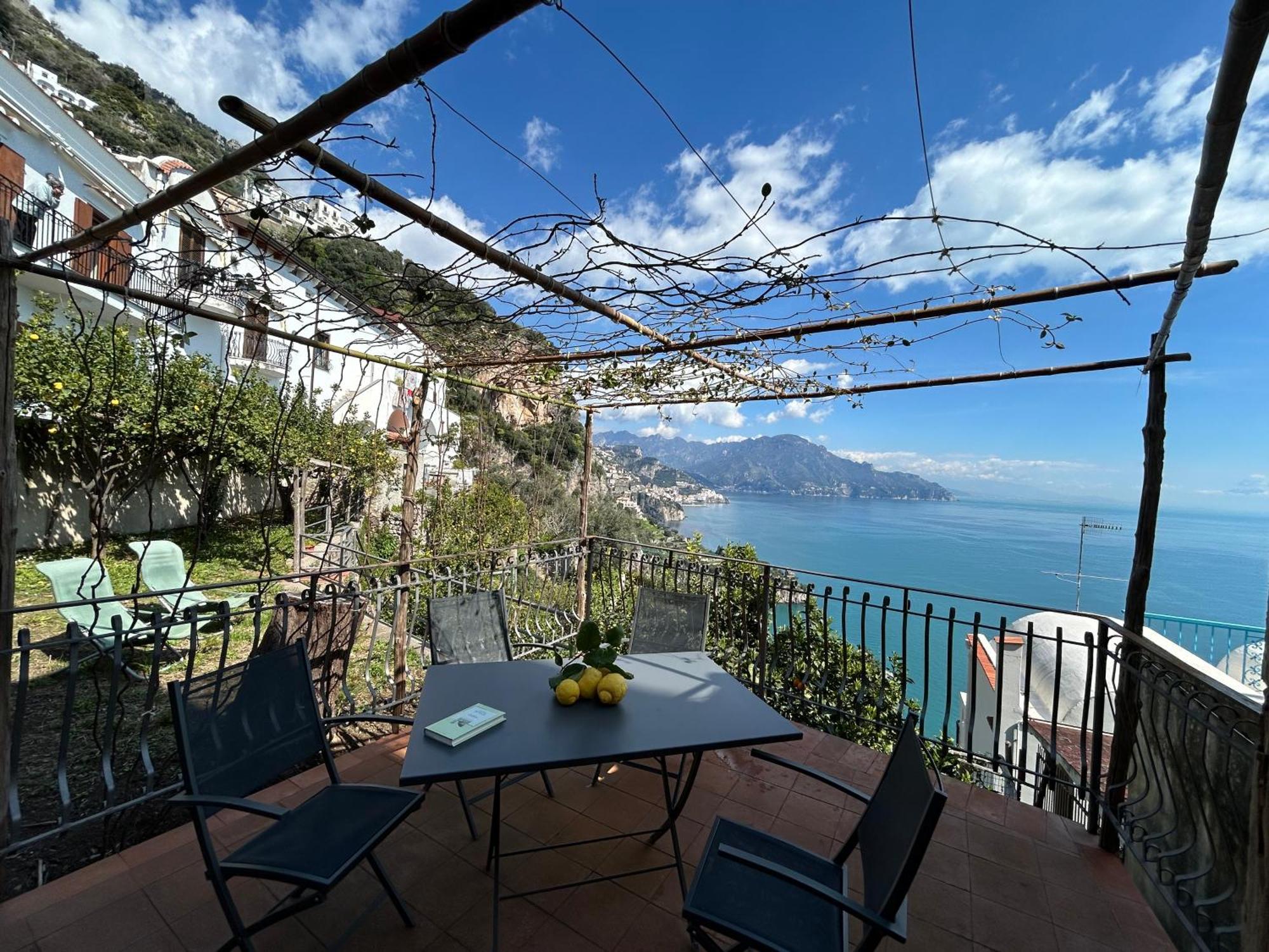 فيلا Amalfi 51 Con Vista Mare, Giardino E Terrazze كونكا دي ماريني المظهر الخارجي الصورة