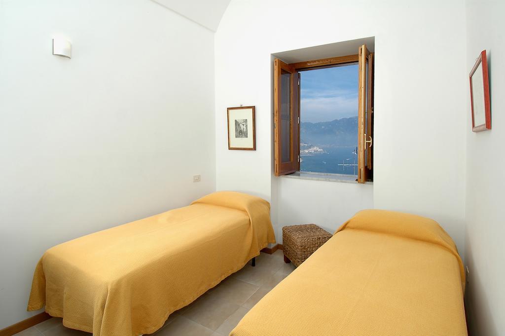 فيلا Amalfi 51 Con Vista Mare, Giardino E Terrazze كونكا دي ماريني الغرفة الصورة